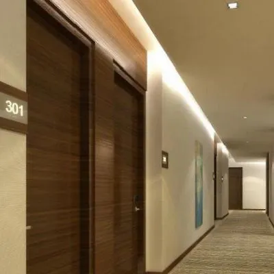 Hyatt Place Dubai Baniyas Square Hotel